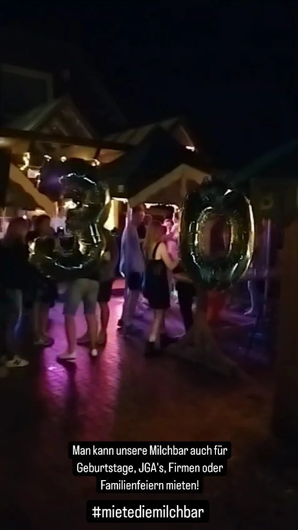 **Miete die Milchbar**

Man kann unsere @altemilchbar auch mieten!
Von Komplettpaket bis fast nur Raummiete ist alles möglich!

Geburtstage
Firmenfeiern
Familienfeiern
Junggesellinnenabschiede

Meldet euch gerne!
Ab 20 Personen aber auch bis zu 130 Personen im Sommer sind möglich!

Meldet euch bei:

@varolibre

Mit varolibrischen Grüßen 

#altemilchbar